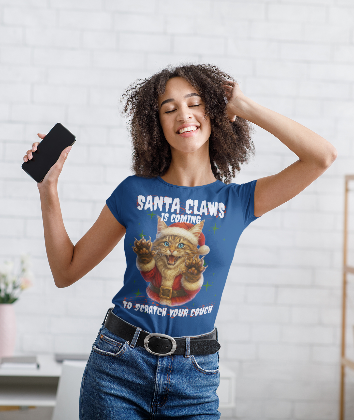 SANTA CLAWS IS COMING, TO SCRATCH YOUR COUCH